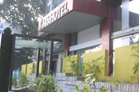 Istay Hotels Infantry Road Bangalore Exterior foto
